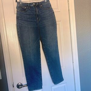 Madewell the curvy perfect vintage jean size 28